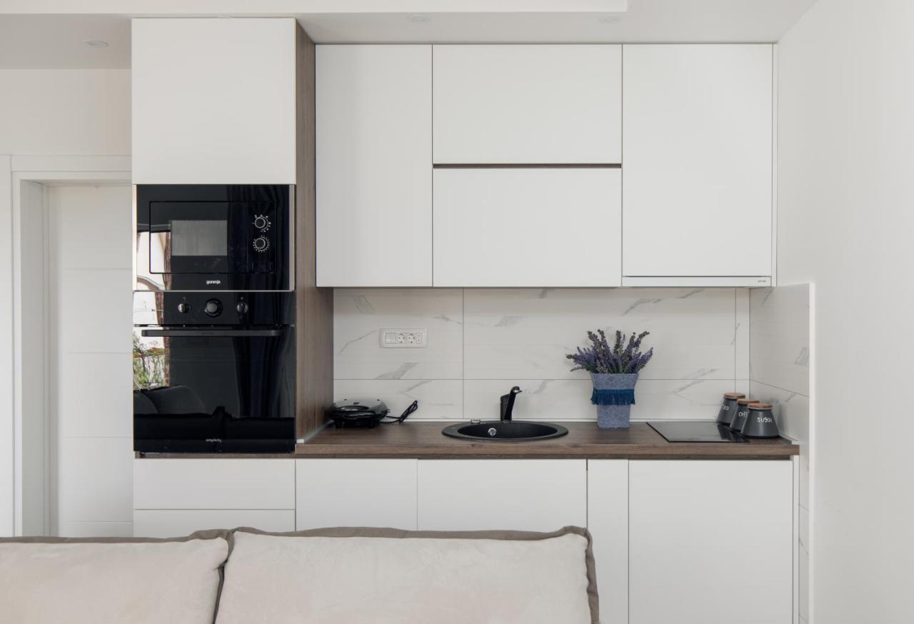 Apartment Pravilovic Ii Bijela